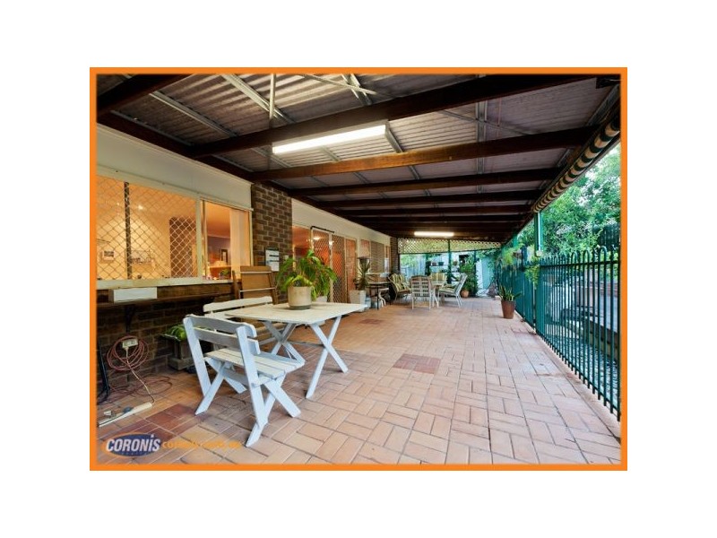 1 Magpie Place, Albany Creek QLD 4035