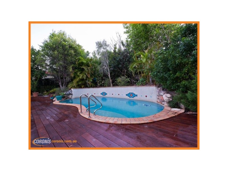 1 Magpie Place, Albany Creek QLD 4035