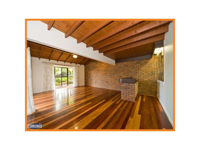 373 Winstanley Street, Carindale QLD 4152