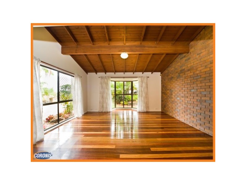 373 Winstanley Street, Carindale QLD 4152