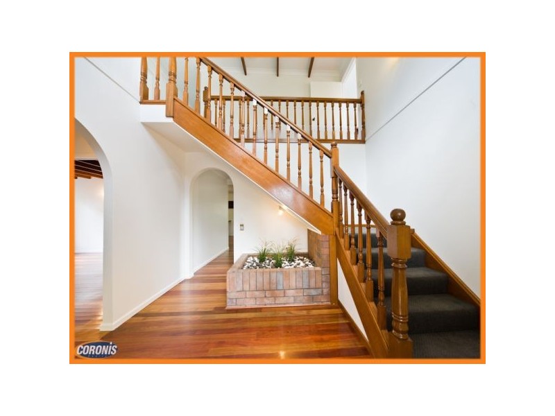 373 Winstanley Street, Carindale QLD 4152