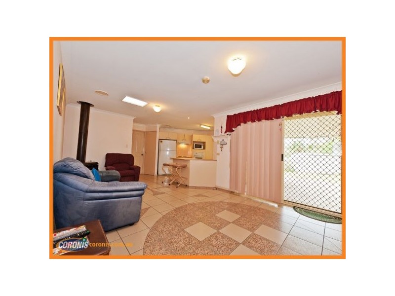 6 Folium Court, Regents Park QLD 4118