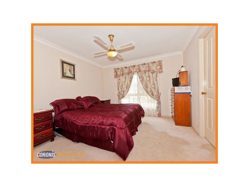 6 Folium Court, Regents Park QLD 4118