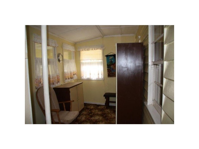 11 Jacob Street, Dinmore QLD 4303