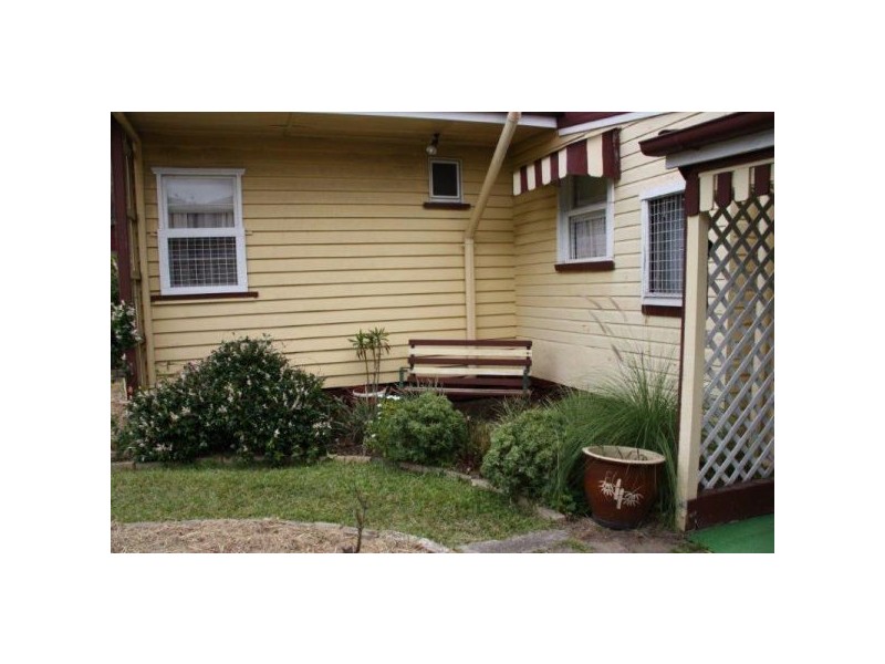 11 Jacob Street, Dinmore QLD 4303