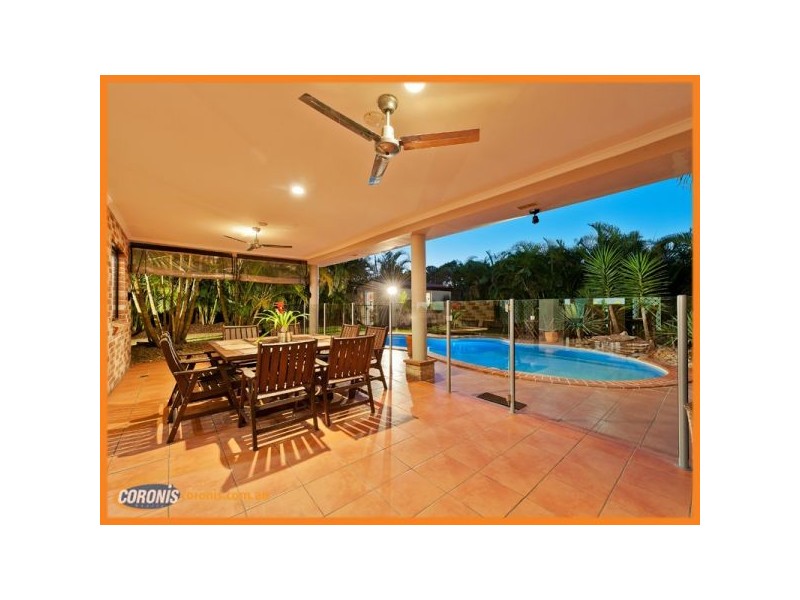 7 Easter Crescent, Pacific Pines QLD 4211