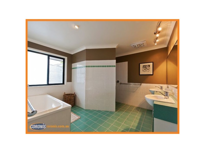 12 Johnson Parade, Ormeau Hills QLD 4208