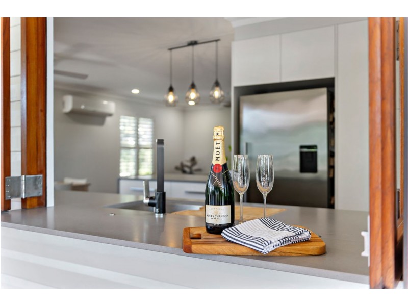 17 Blenheim Street, Chermside West QLD 4032