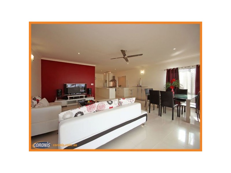 8 Forrestal Circuit, North Lakes QLD 4509