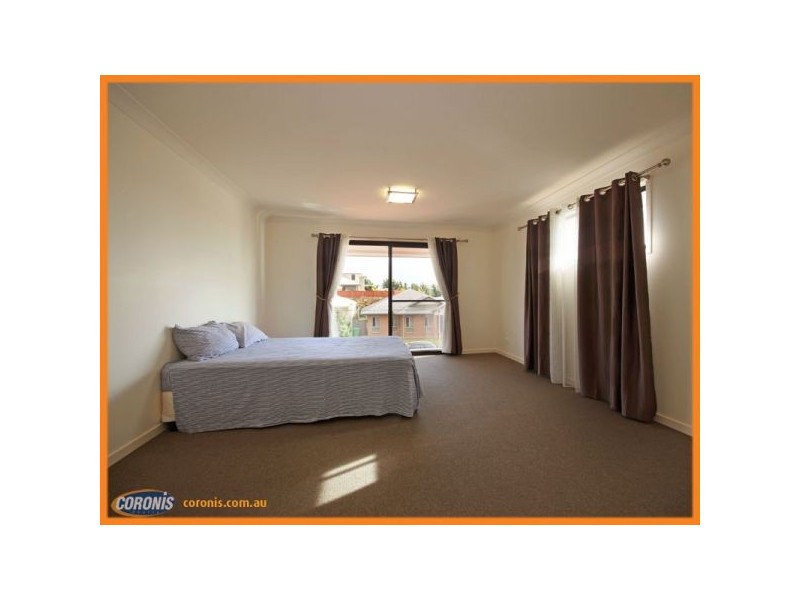 8 Forrestal Circuit, North Lakes QLD 4509