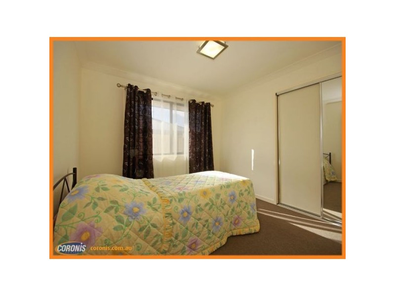 8 Forrestal Circuit, North Lakes QLD 4509