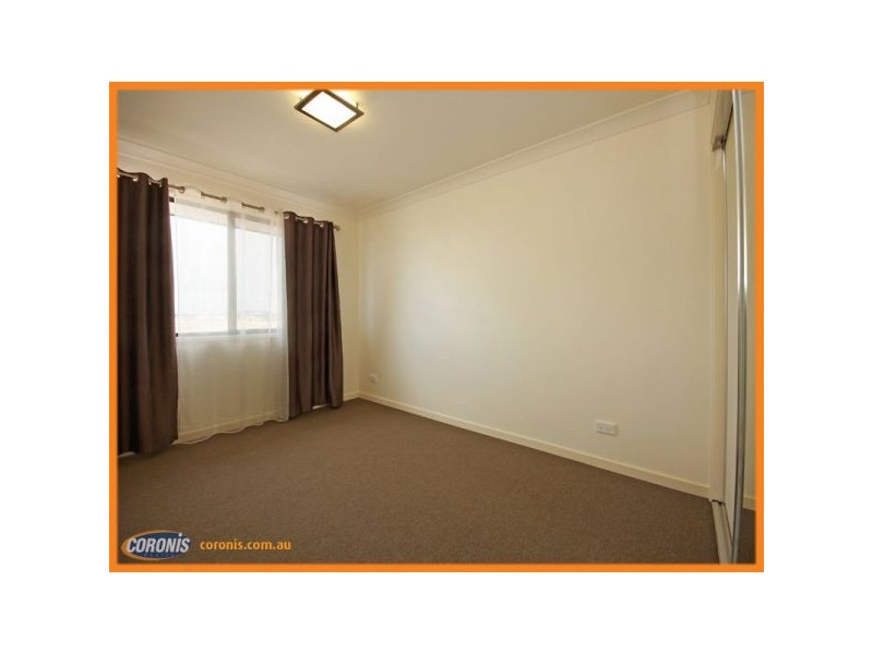 8 Forrestal Circuit, North Lakes QLD 4509