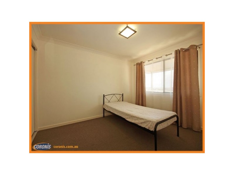 8 Forrestal Circuit, North Lakes QLD 4509