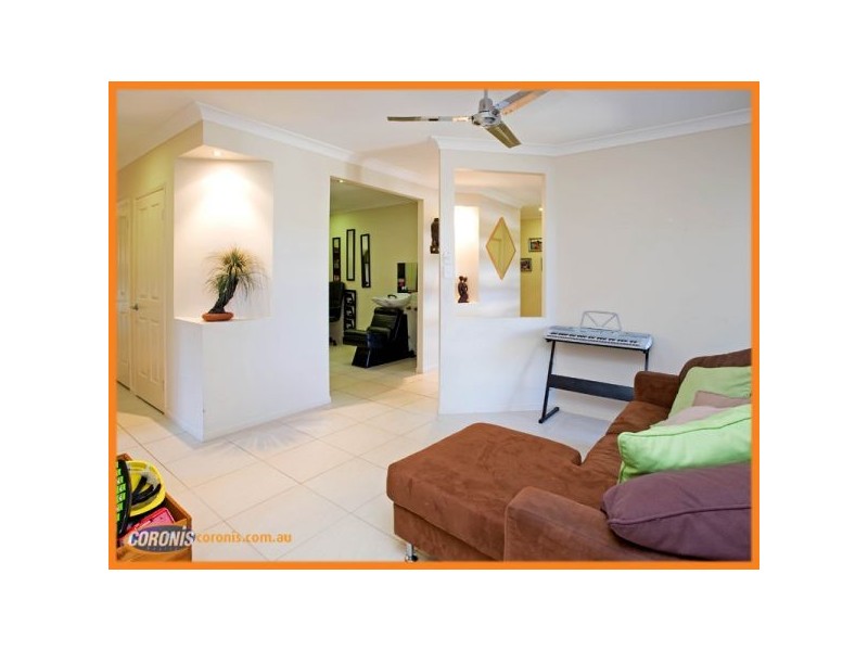 80 Diamantina Circuit, Pacific Pines QLD 4211