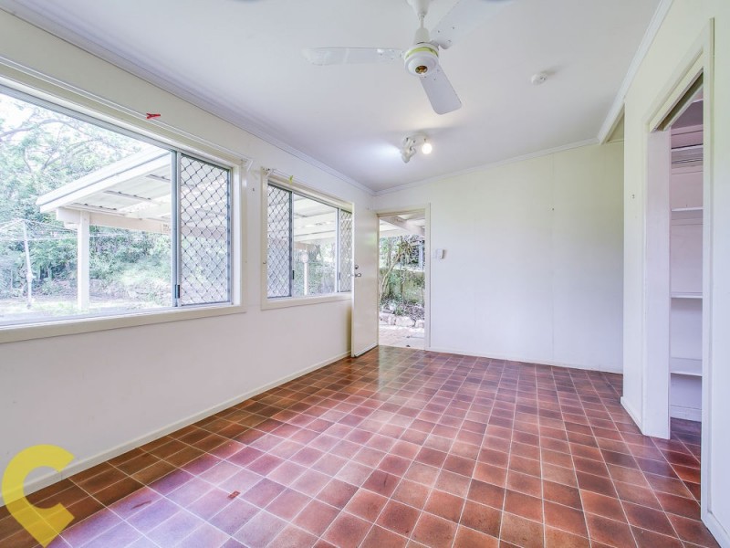 25 Wayland Street, Stafford QLD 4053