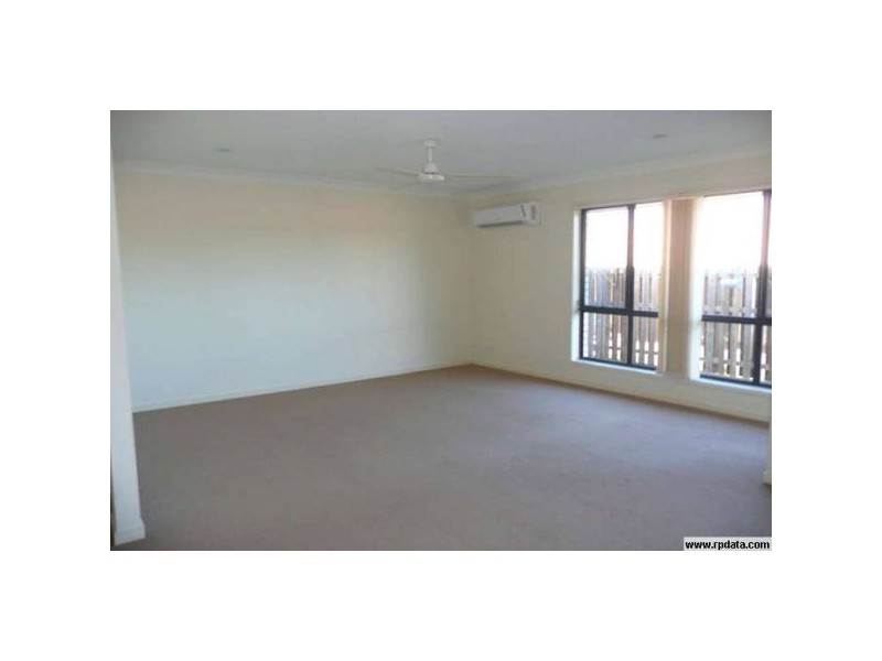 7 Winston Way, Pimpama QLD 4209