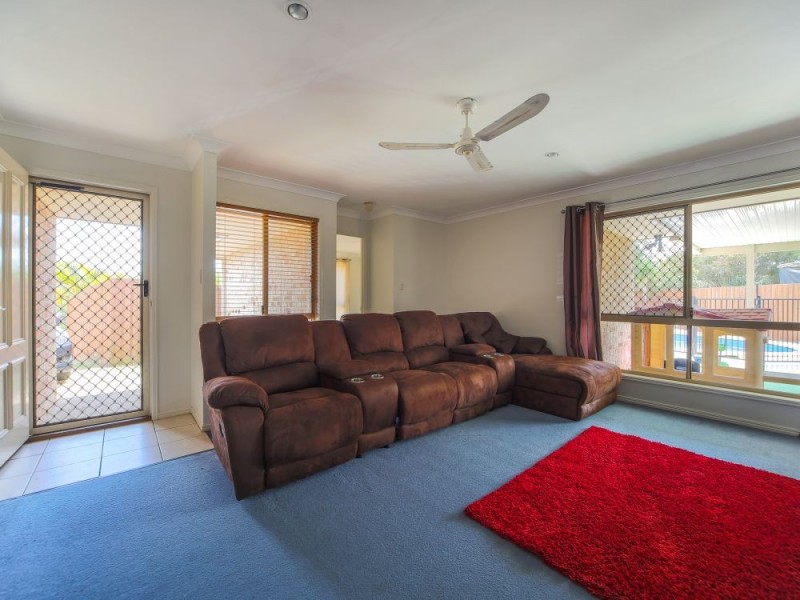 2 Dean Court, Upper Coomera QLD 4209