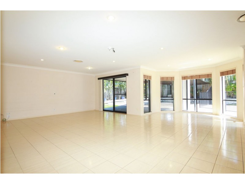 4 Anitra Lane, Coomera Waters QLD 4209