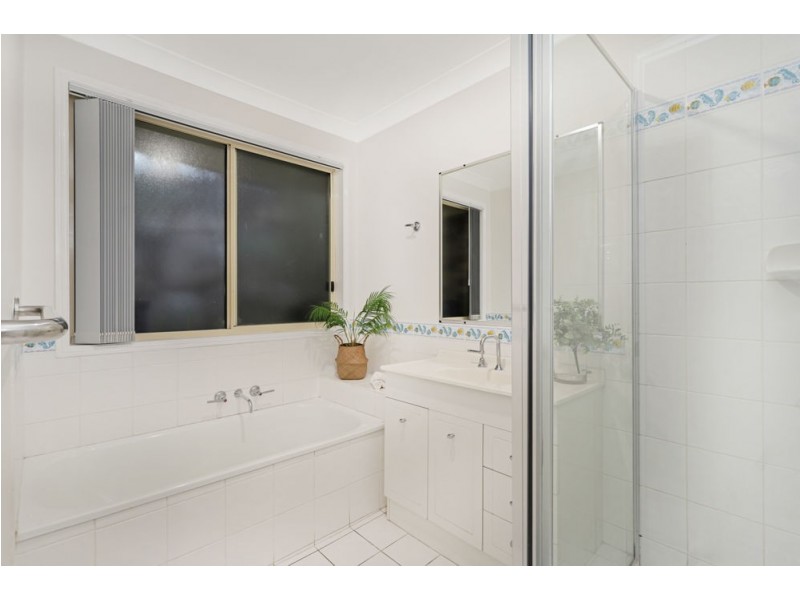 265 Upper Kedron Road, Ferny Grove QLD 4055