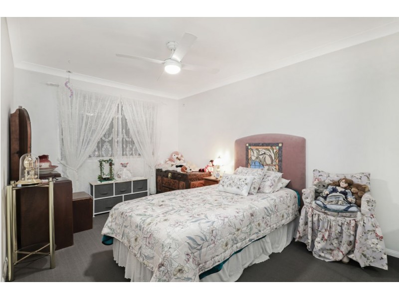 265 Upper Kedron Road, Ferny Grove QLD 4055