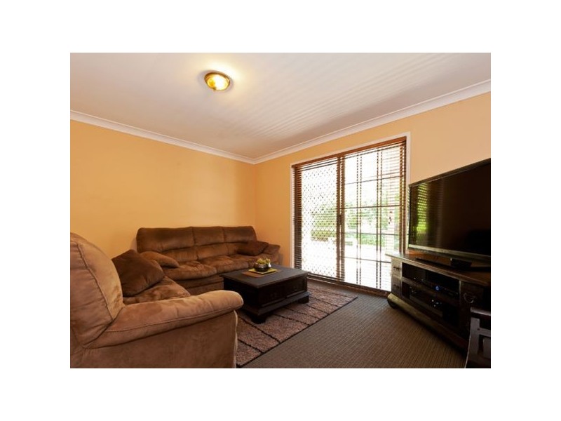 9 Spruce Street, Loganlea QLD 4131
