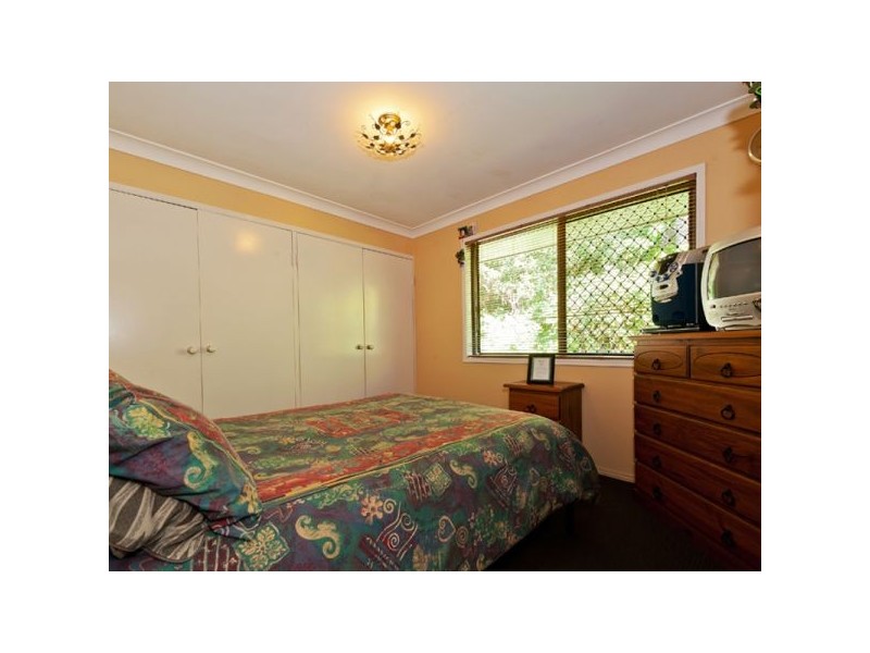 9 Spruce Street, Loganlea QLD 4131