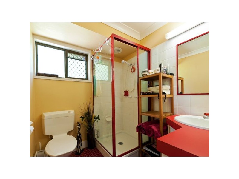 9 Spruce Street, Loganlea QLD 4131