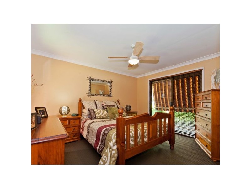 9 Spruce Street, Loganlea QLD 4131