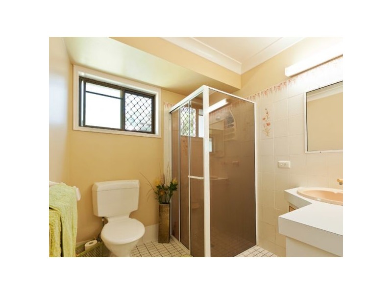 9 Spruce Street, Loganlea QLD 4131