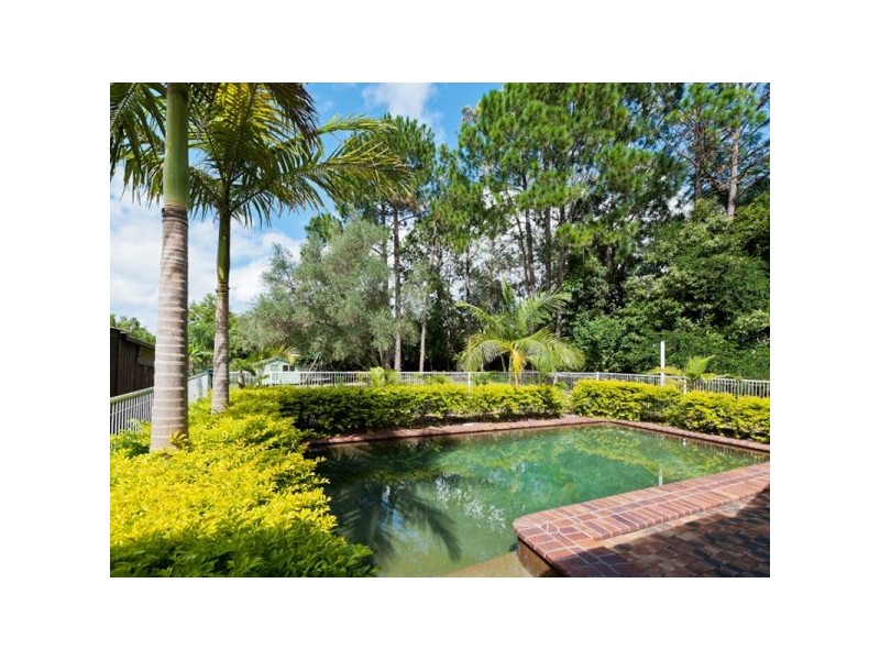 9 Spruce Street, Loganlea QLD 4131