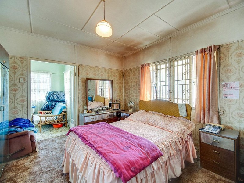 212 Webster Road, Stafford QLD 4053