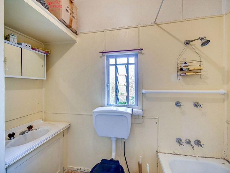 212 Webster Road, Stafford QLD 4053