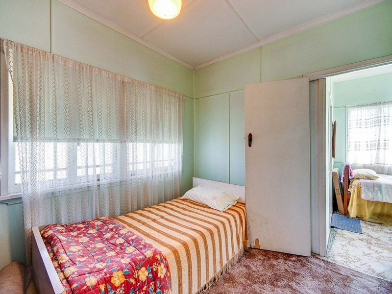 212 Webster Road, Stafford QLD 4053