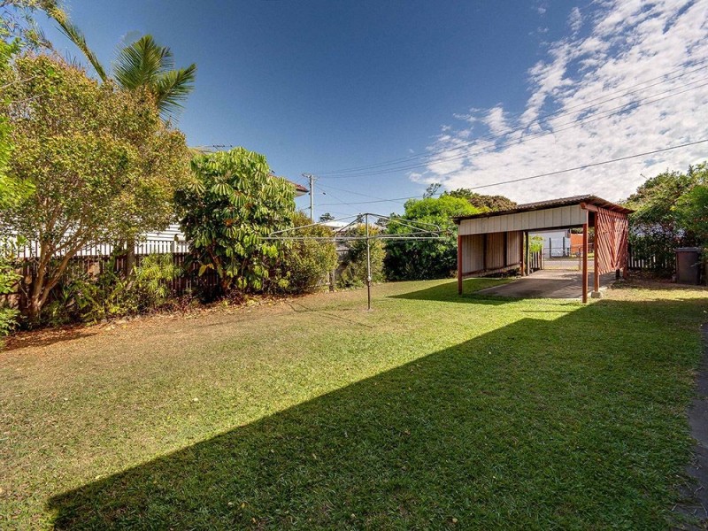 212 Webster Road, Stafford QLD 4053