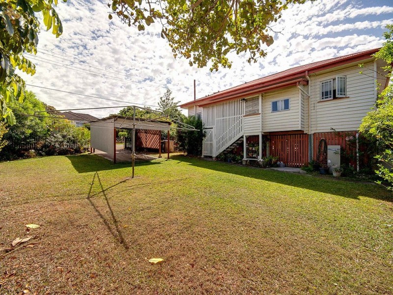 212 Webster Road, Stafford QLD 4053