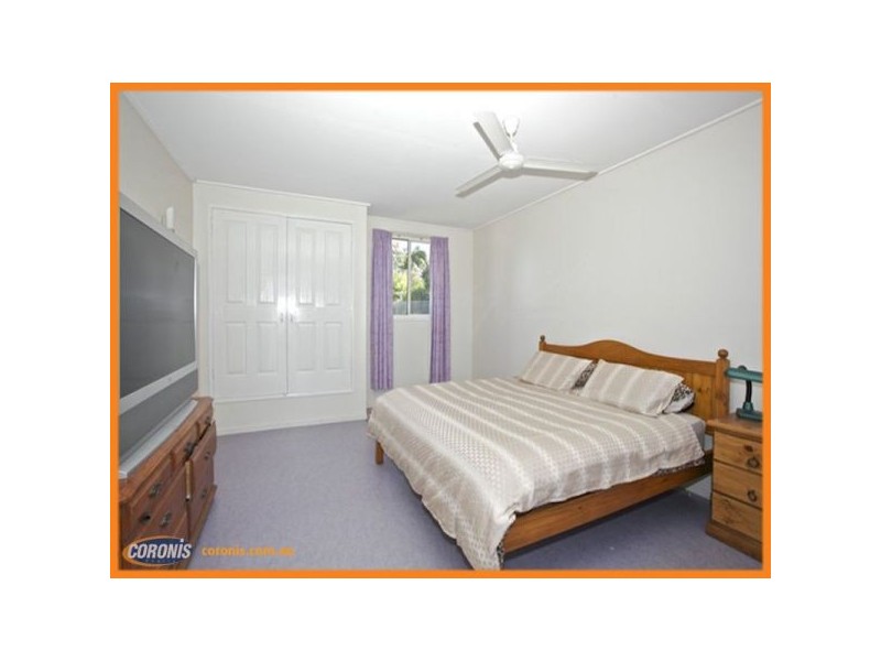 18 Herbert Street, Brighton QLD 4017