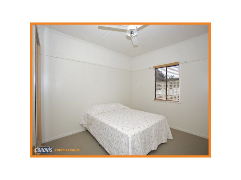 18 Herbert Street, Brighton QLD 4017