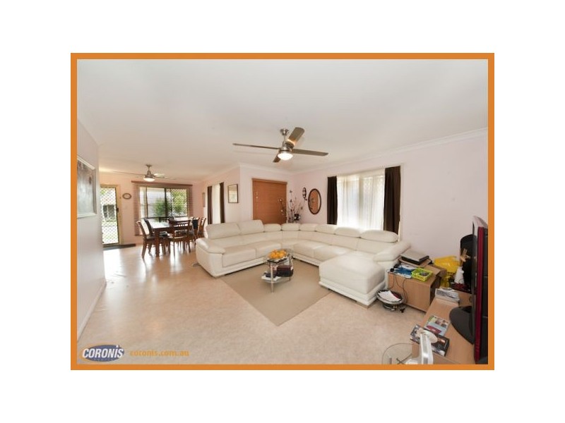 74 Silkyoak Circuit, Fitzgibbon QLD 4018