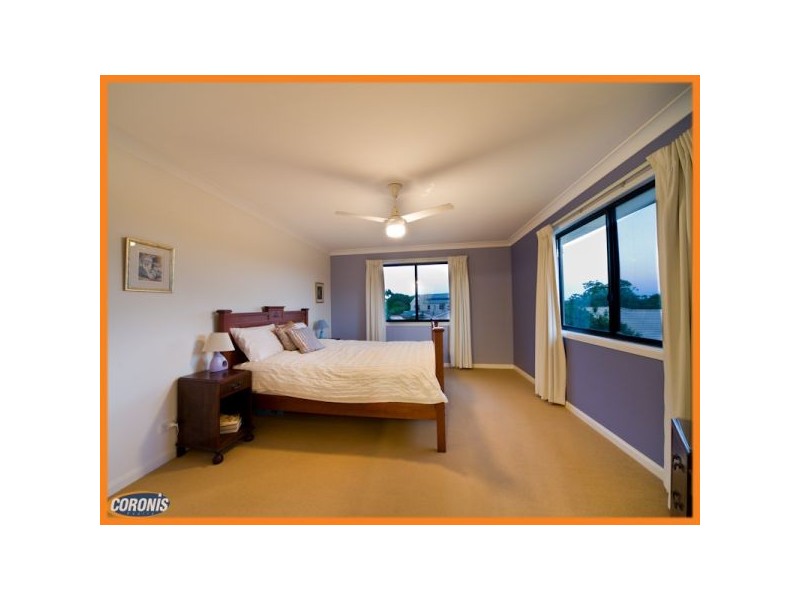 19 Chelsea Crescent, Bridgeman Downs QLD 4035