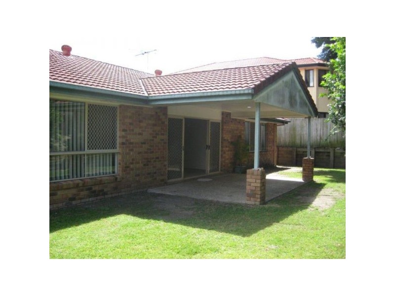 15 Pembridge Place, Carindale QLD 4152