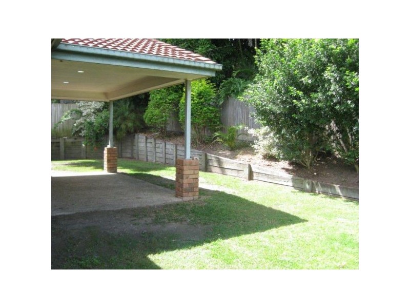 15 Pembridge Place, Carindale QLD 4152