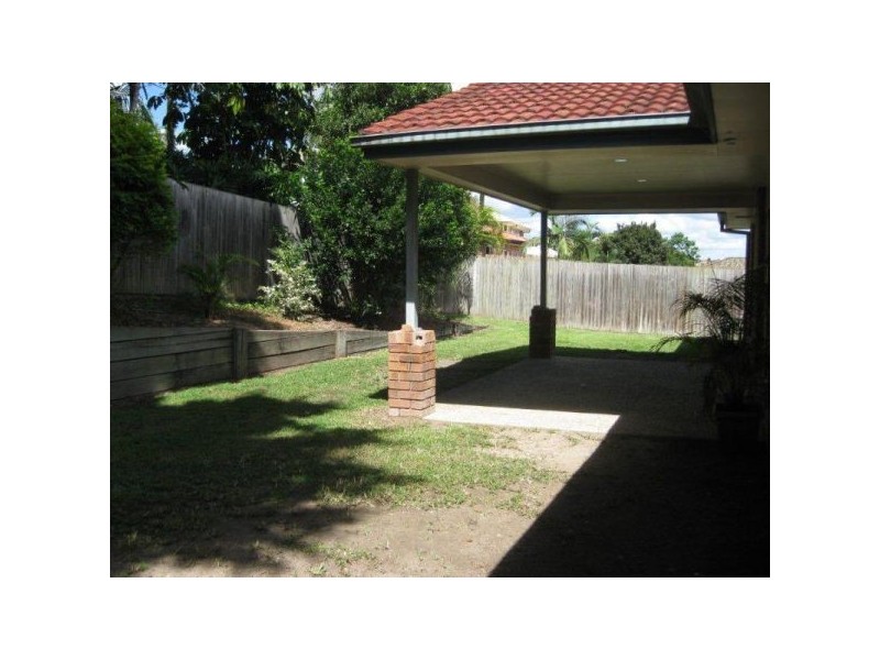 15 Pembridge Place, Carindale QLD 4152