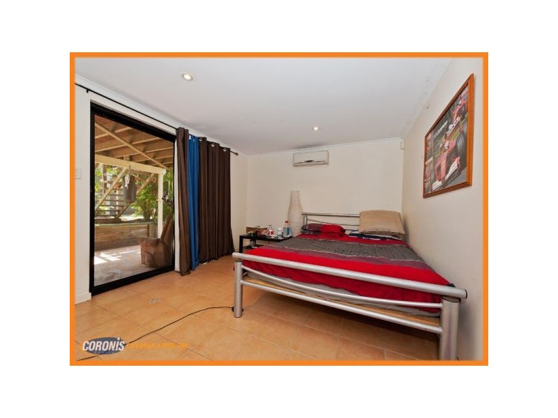 215 Wondall Road, Wynnum West QLD 4178