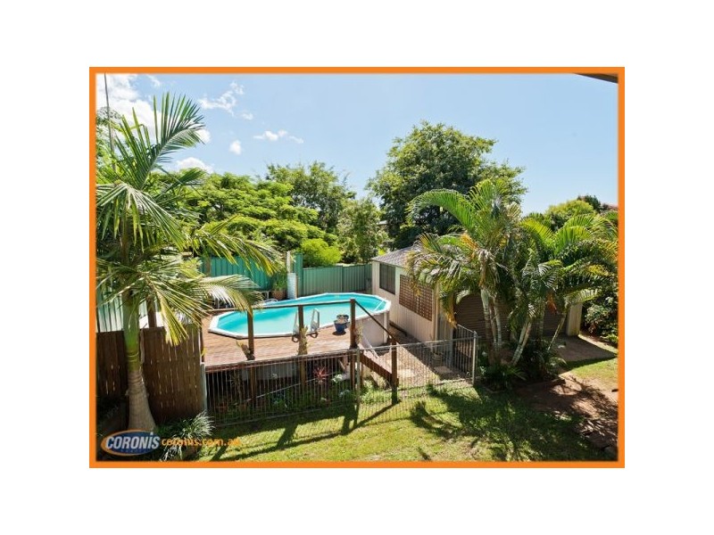 215 Wondall Road, Wynnum West QLD 4178