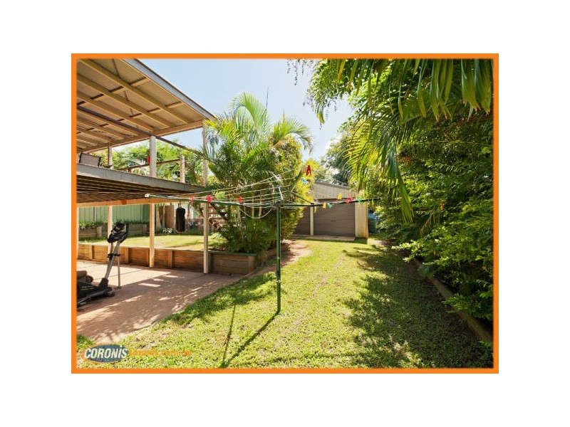 215 Wondall Road, Wynnum West QLD 4178