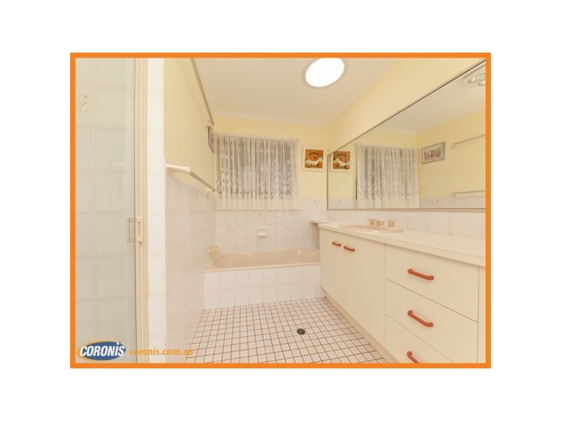 6 Buse Court, Murrumba Downs QLD 4503