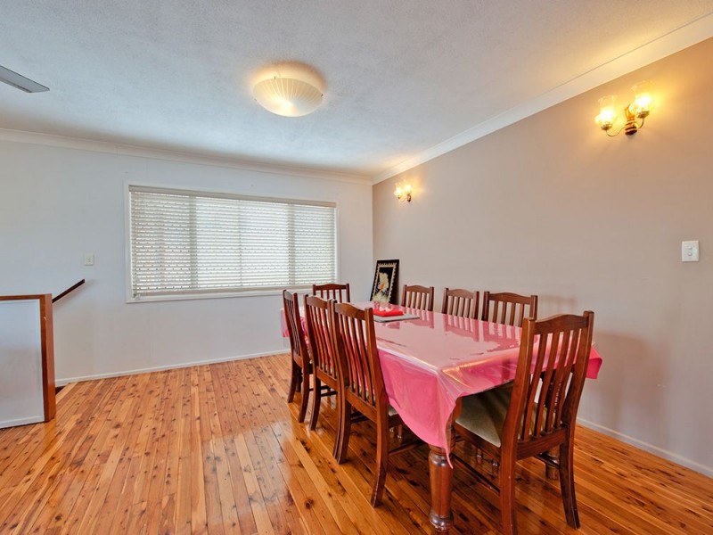 34 Amsterdam St, Wishart QLD 4122