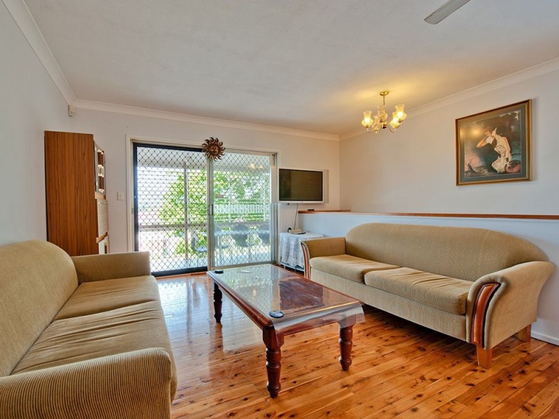 34 Amsterdam St, Wishart QLD 4122