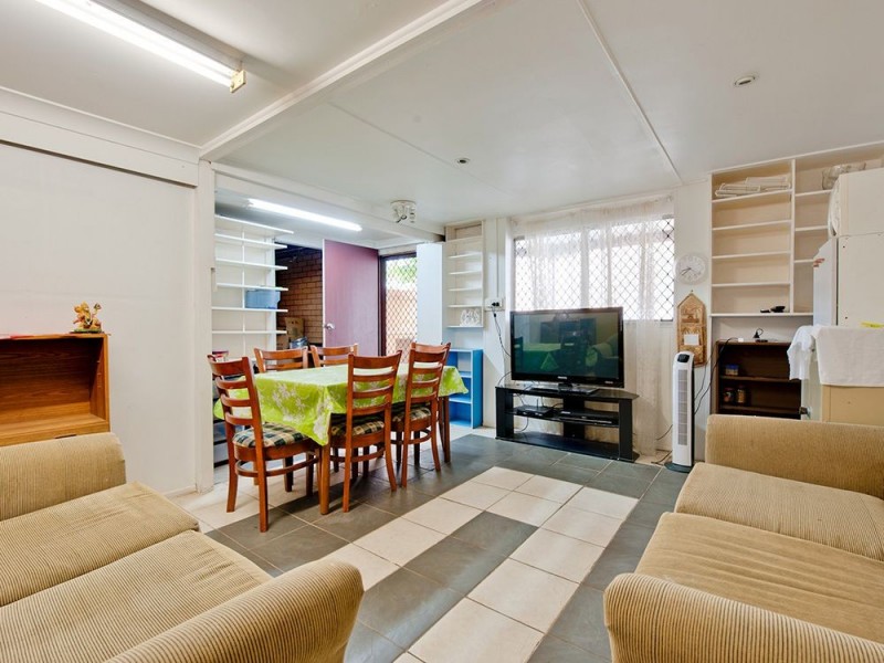 34 Amsterdam St, Wishart QLD 4122