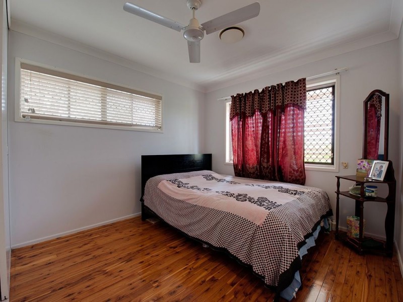 34 Amsterdam St, Wishart QLD 4122